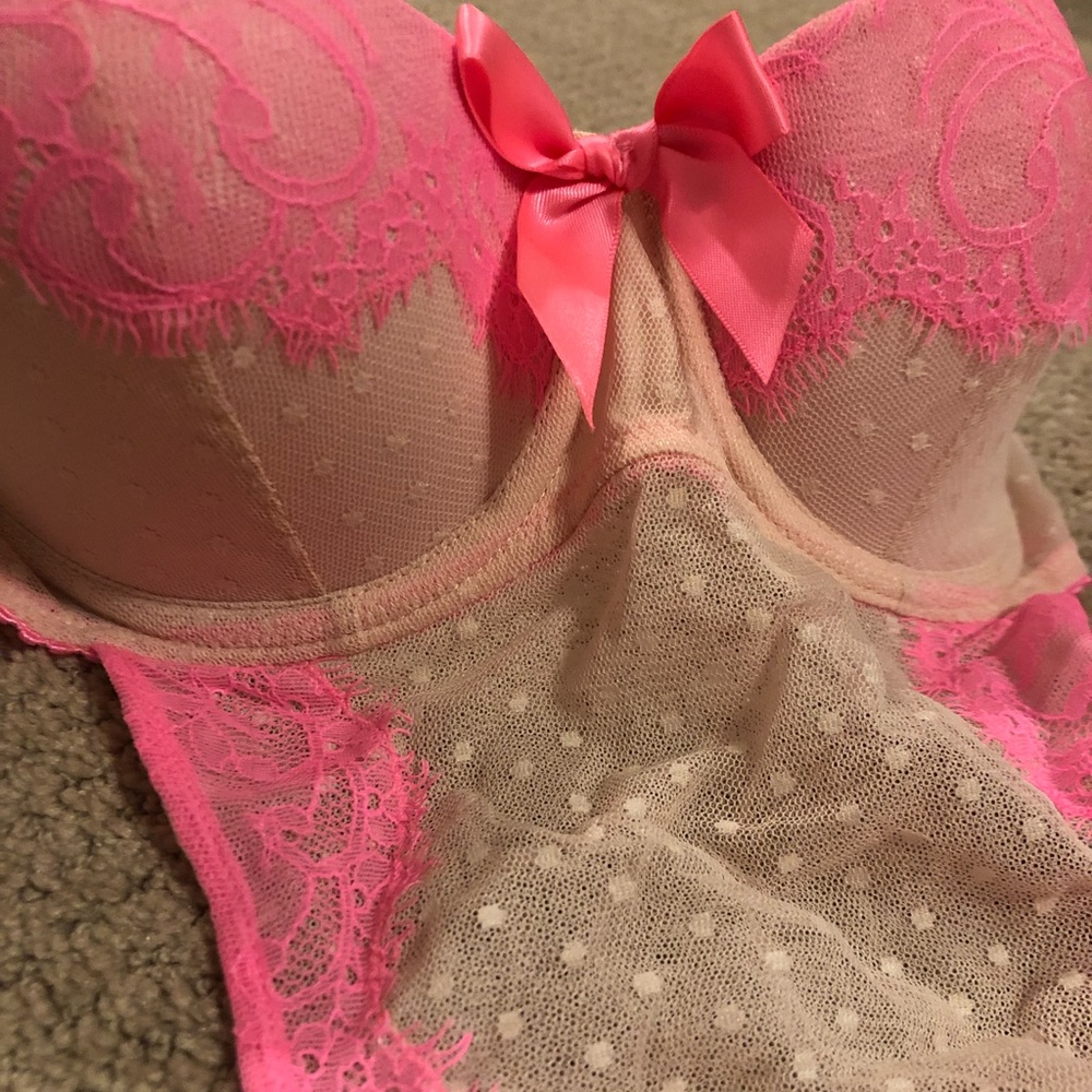 Very sexy “French maid” lingerie in pink. Excellent condition.